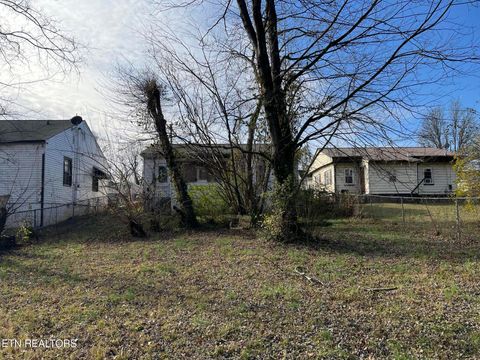 Tiny photo for 314 Ben Hur Ave, Knoxville, TN 37915 (MLS # 1324256)