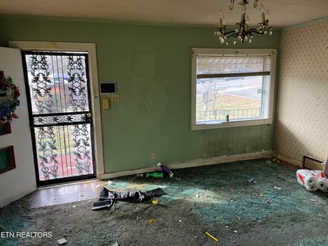 Tiny photo for 314 Ben Hur Ave, Knoxville, TN 37915 (MLS # 1324256)