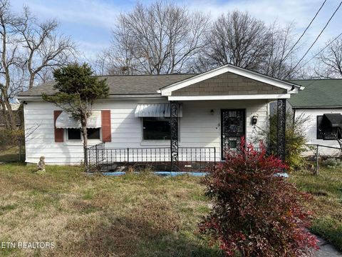Photo of 314 Ben Hur Ave, Knoxville, TN 37915 (MLS # 1324256)