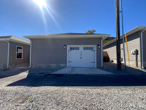 Tiny photo for 325 7Th St, Rocky Top, TN 37769 (MLS # 1328255)