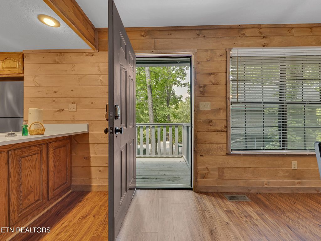 Photo of 2733 Timber Way, Pigeon Forge, TN 37863 (MLS # 1348764)