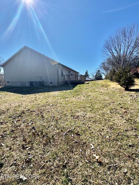 Tiny photo for 402 Cedar Circle, Clinton, TN 37716 (MLS # 1328780)