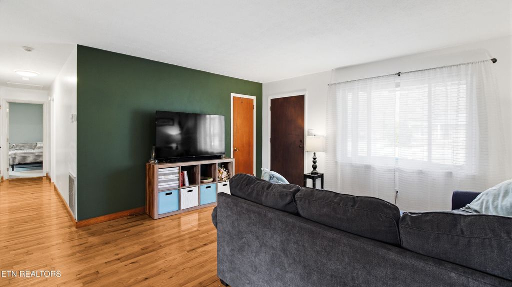 Photo of 817 Alma Lane, Kingston, TN 37763 (MLS # 1329684)