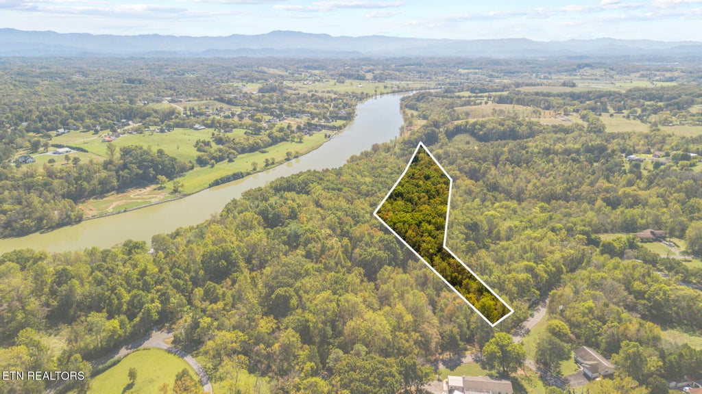 Photo of 2 Roberts Rd, Kodak, TN 37764 (MLS # 1360634)
