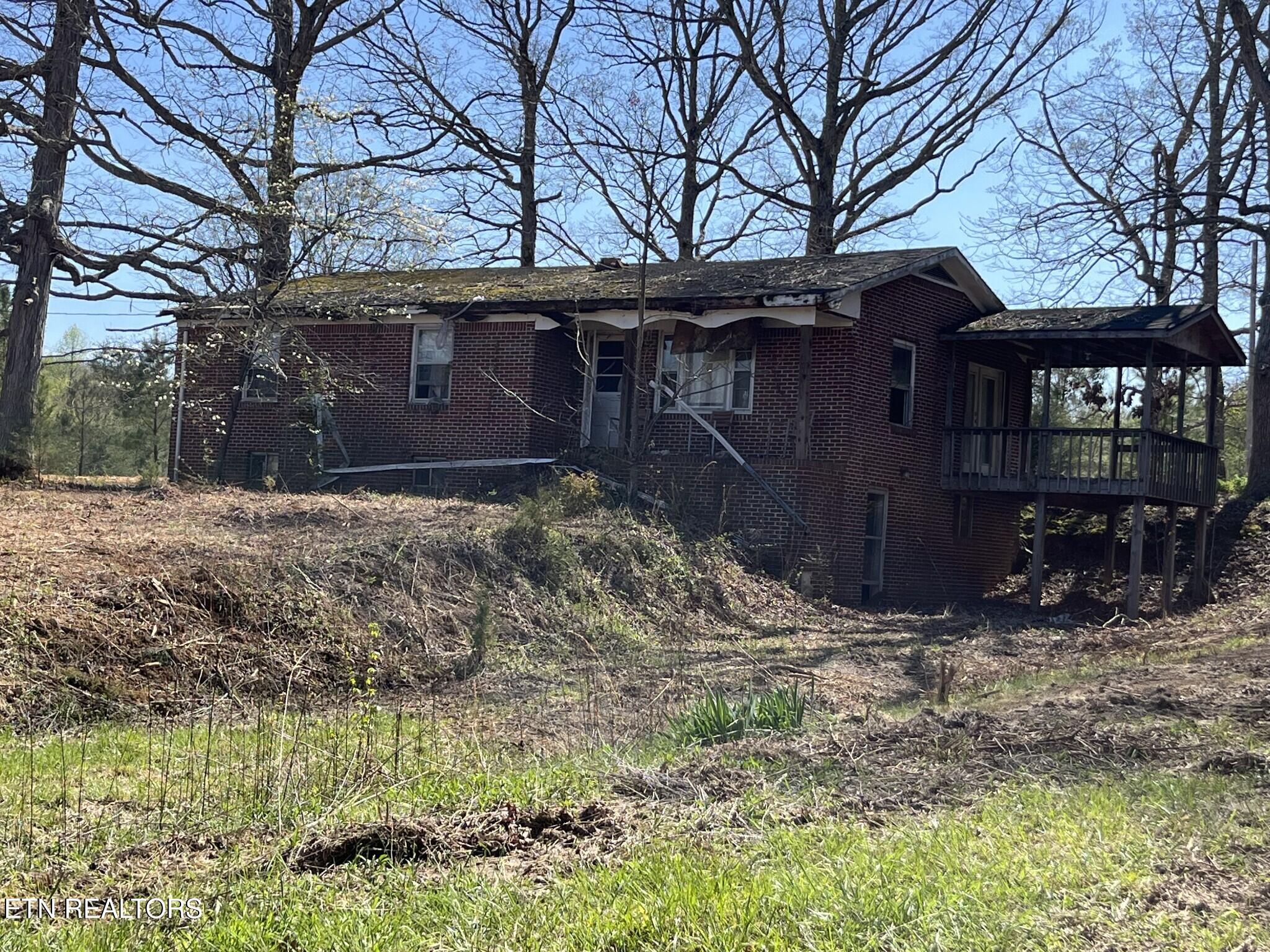 214 Edmonds Rd