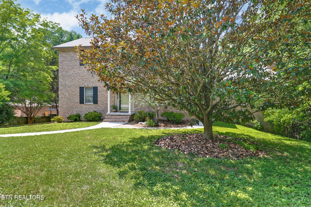 Photo of 107 Chestnut Hill Rd, Oak Ridge, TN 37830 (MLS # 1347368)