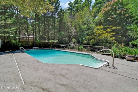Tiny photo for 107 Chestnut Hill Rd, Oak Ridge, TN 37830 (MLS # 1347368)