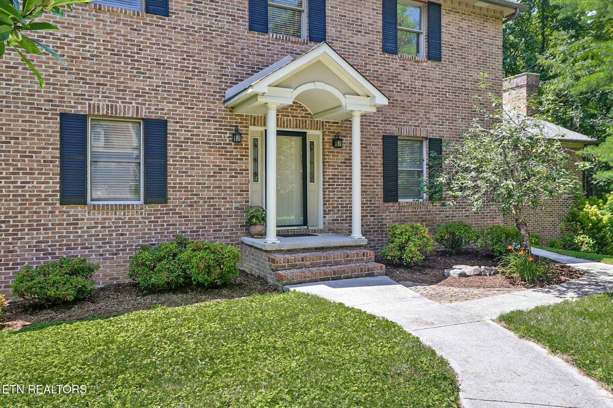 107 Chestnut Hill Rd