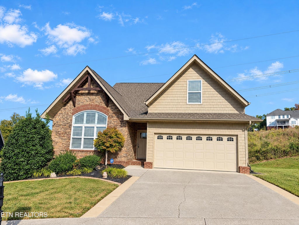 Photo of 8337 Shoregate Lane, Knoxville, TN 37938 (MLS # 1360600)