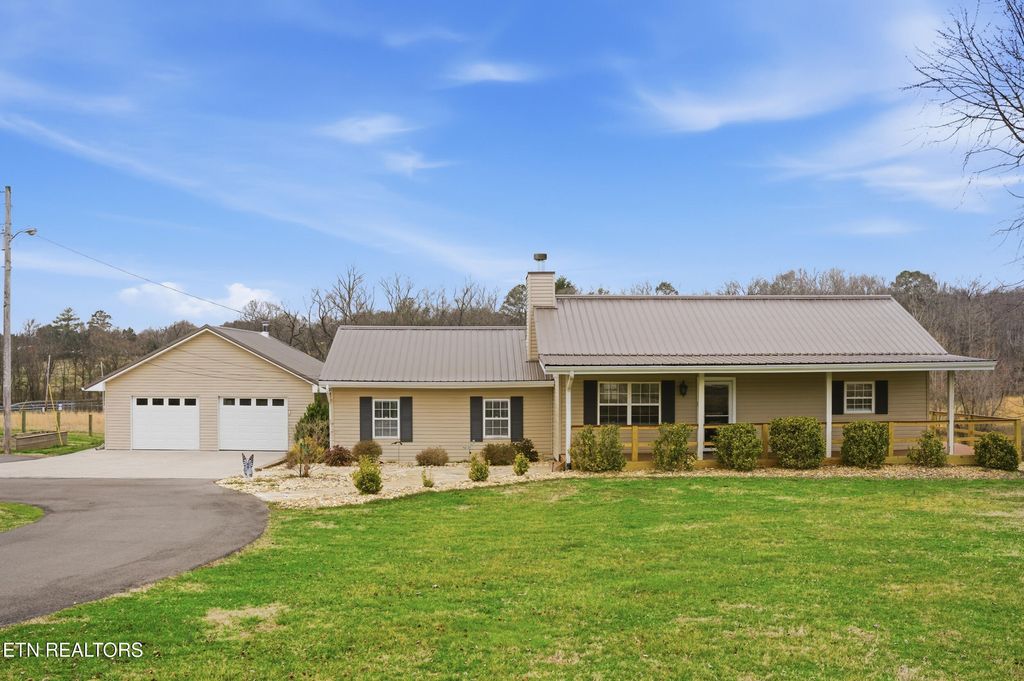 Photo of 5626 Hines Valley Rd, Lenoir City, TN 37771 (MLS # 1330716)