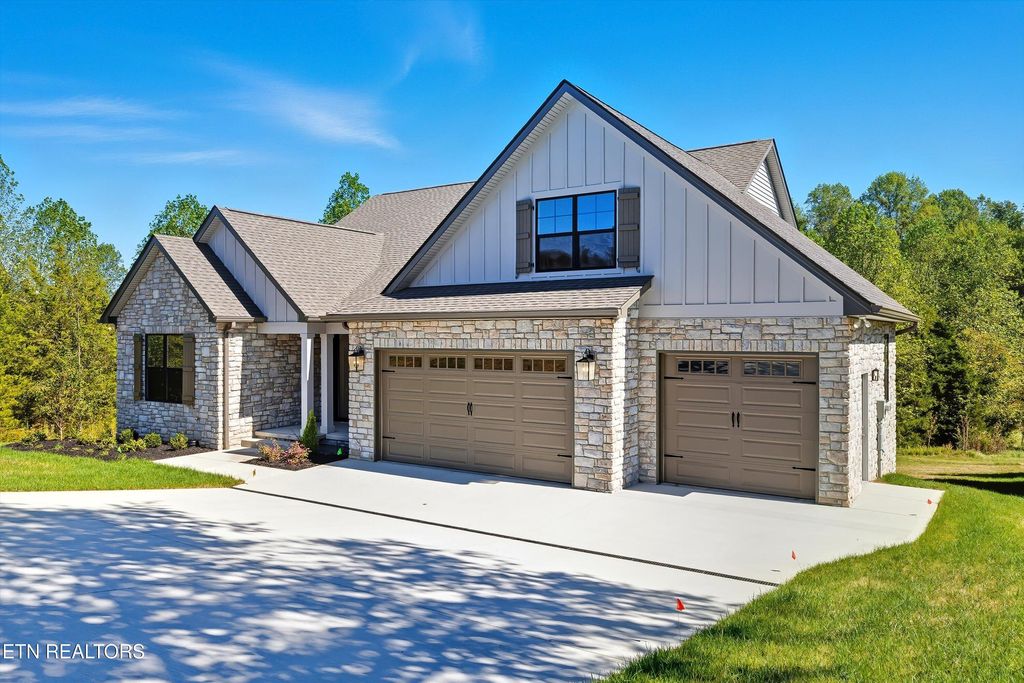 Photo of 148 Nunyu Tr, Vonore, TN 37885 (MLS # 1317484)
