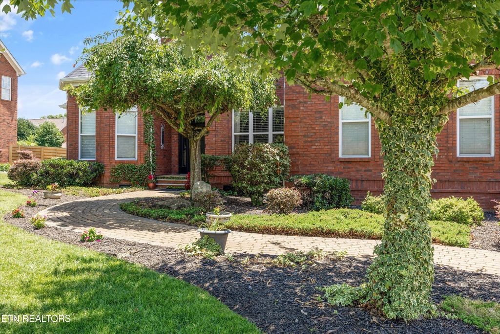 Photo of 534 Argyle Way, Maryville, TN 37801 (MLS # 1318821)