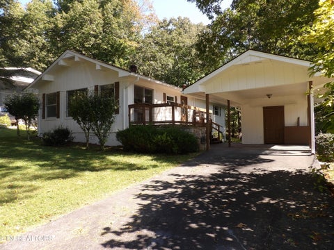 Photo of 111 Jasper Drive, Crossville, TN 38558 (MLS # 1357619)