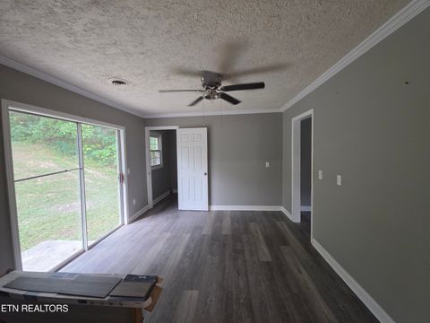 Tiny photo for 162 Andy Baird DR Drive, LaFollette, TN 37766 (MLS # 1316982)