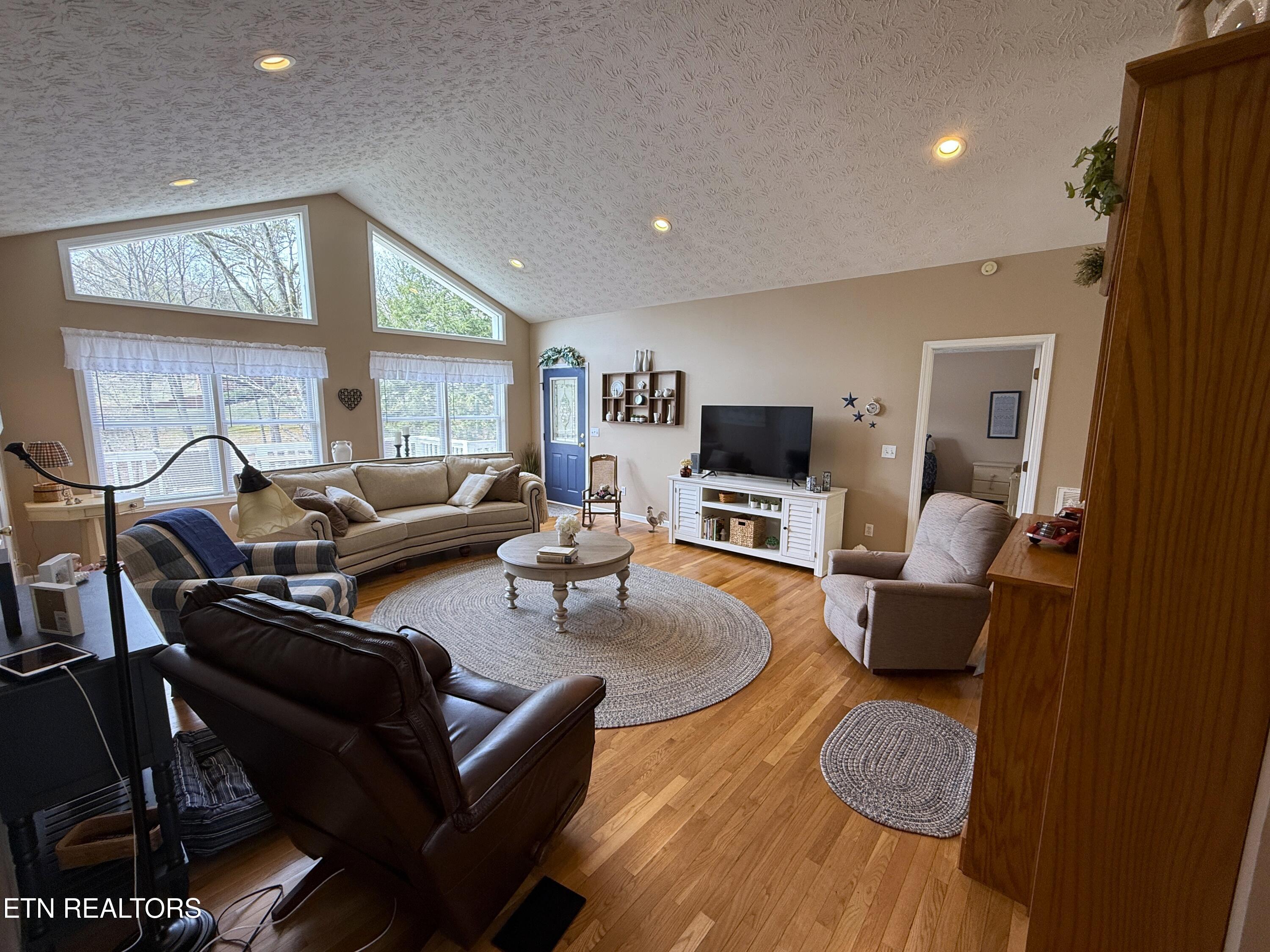 1038 Autumn Leaf Drive