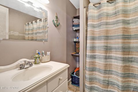 Tiny photo for 239 Doc Huling Rd, Robbins, TN 37852 (MLS # 1333563)