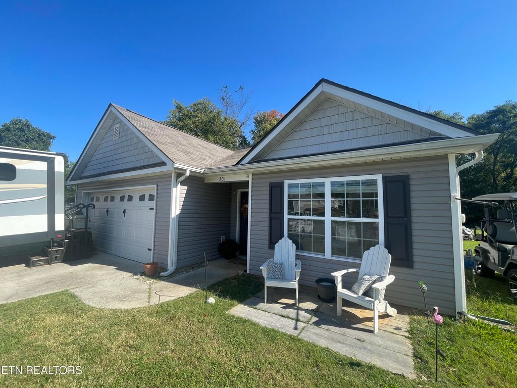 Photo of 301 Chrysler Lane, Powell, TN 37849 (MLS # 1315201)