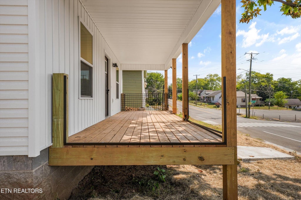 Photo of 1505 Beaumont Ave, Knoxville, TN 37921 (MLS # 1356096)