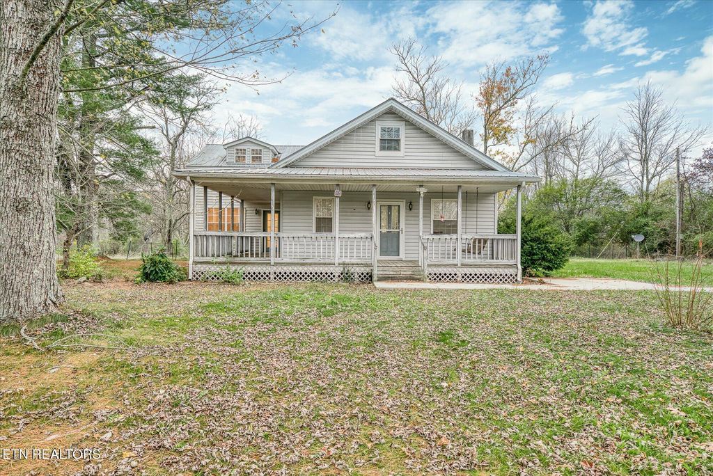 Photo of 2269 Bowman Loop, Crossville, TN 38571 (MLS # 1284013)