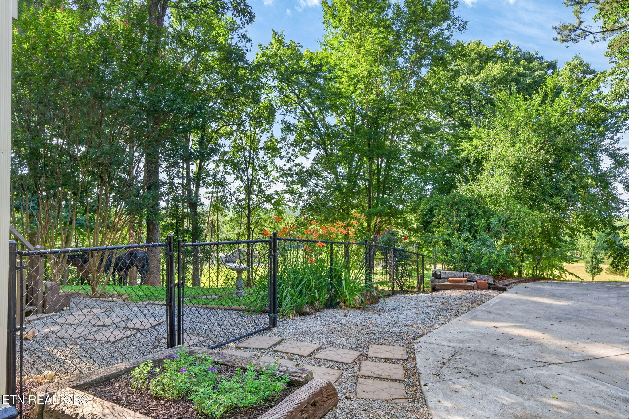 511 Lower River Rd