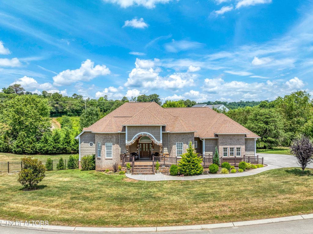 Photo of 2520 Kenzie Drive, Louisville, TN 37777 (MLS # 1269237)