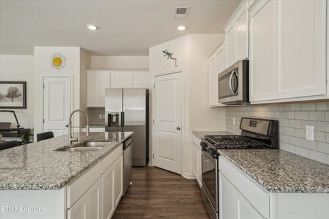 Tiny photo for 130 Harbour Pointe Lane, Oak Ridge, TN 37830 (MLS # 1355638)