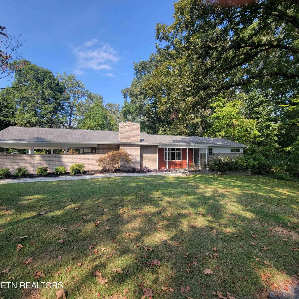 Photo of 1225 Timber Lane, Kingston, TN 37763 (MLS # 1316156)