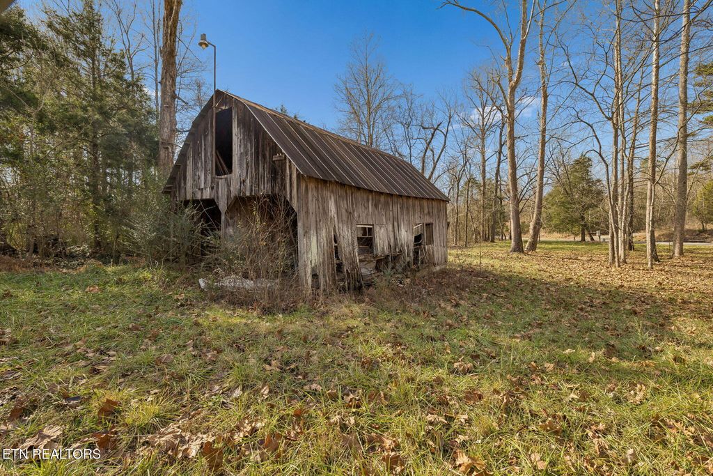 Photo of 1033 Gamble Gap Rd, Tellico Plains, TN 37385 (MLS # 1323992)