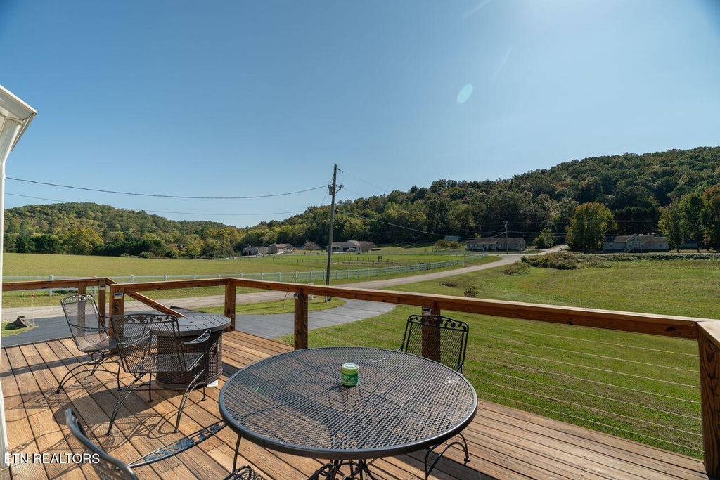 Photo of 103 Browder Drive, Kingston, TN 37763 (MLS # 1318777)