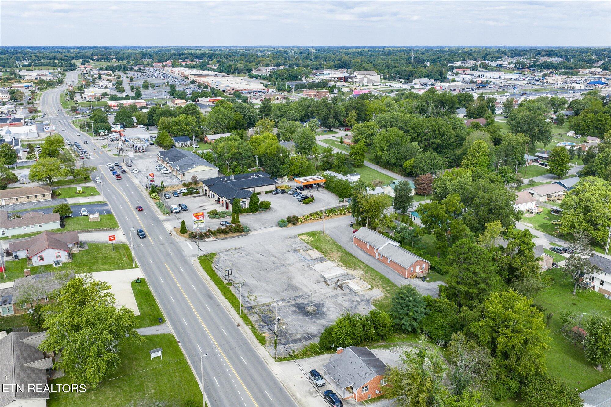 39 W Jackson St