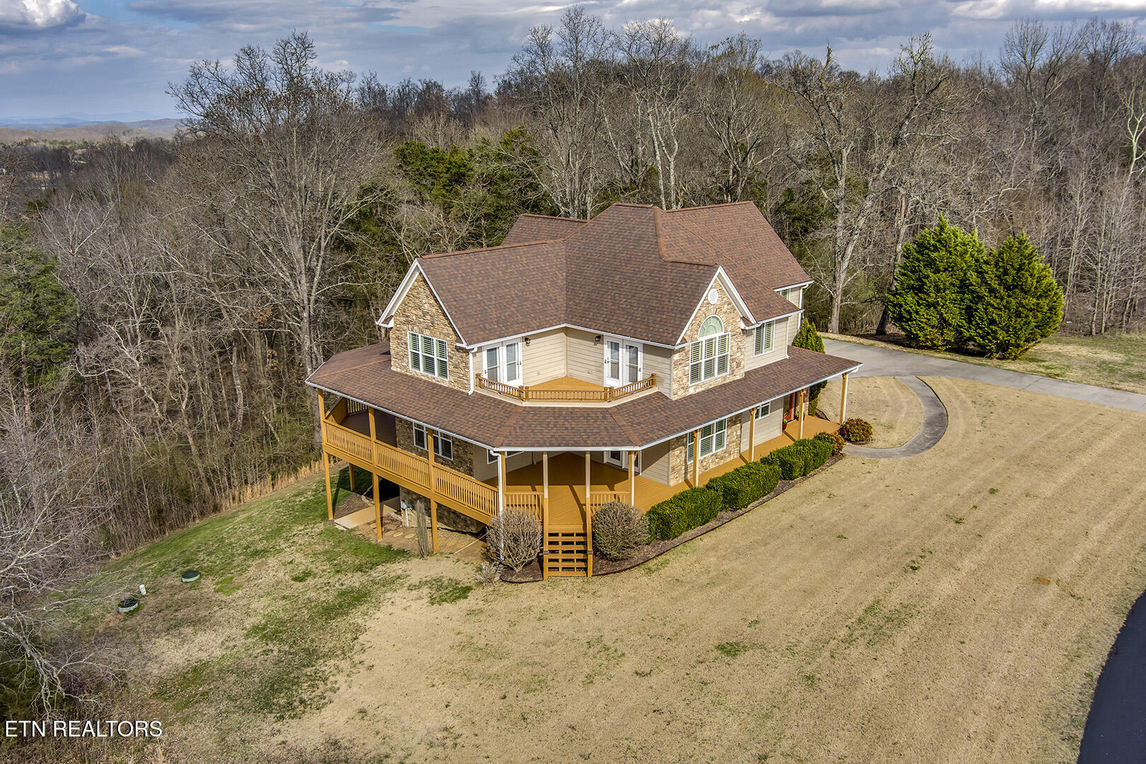 210 Majestic View Drive