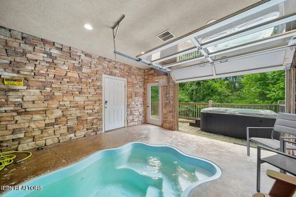 Photo of 460 Alpine Mountain Way, Pigeon Forge, TN 37863 (MLS # 1283962)