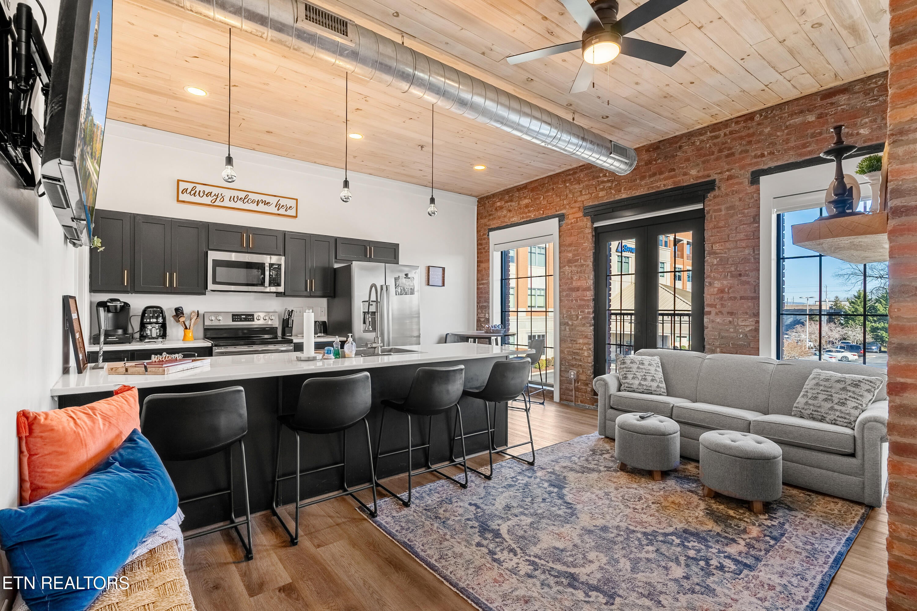 118 Court Ave 5