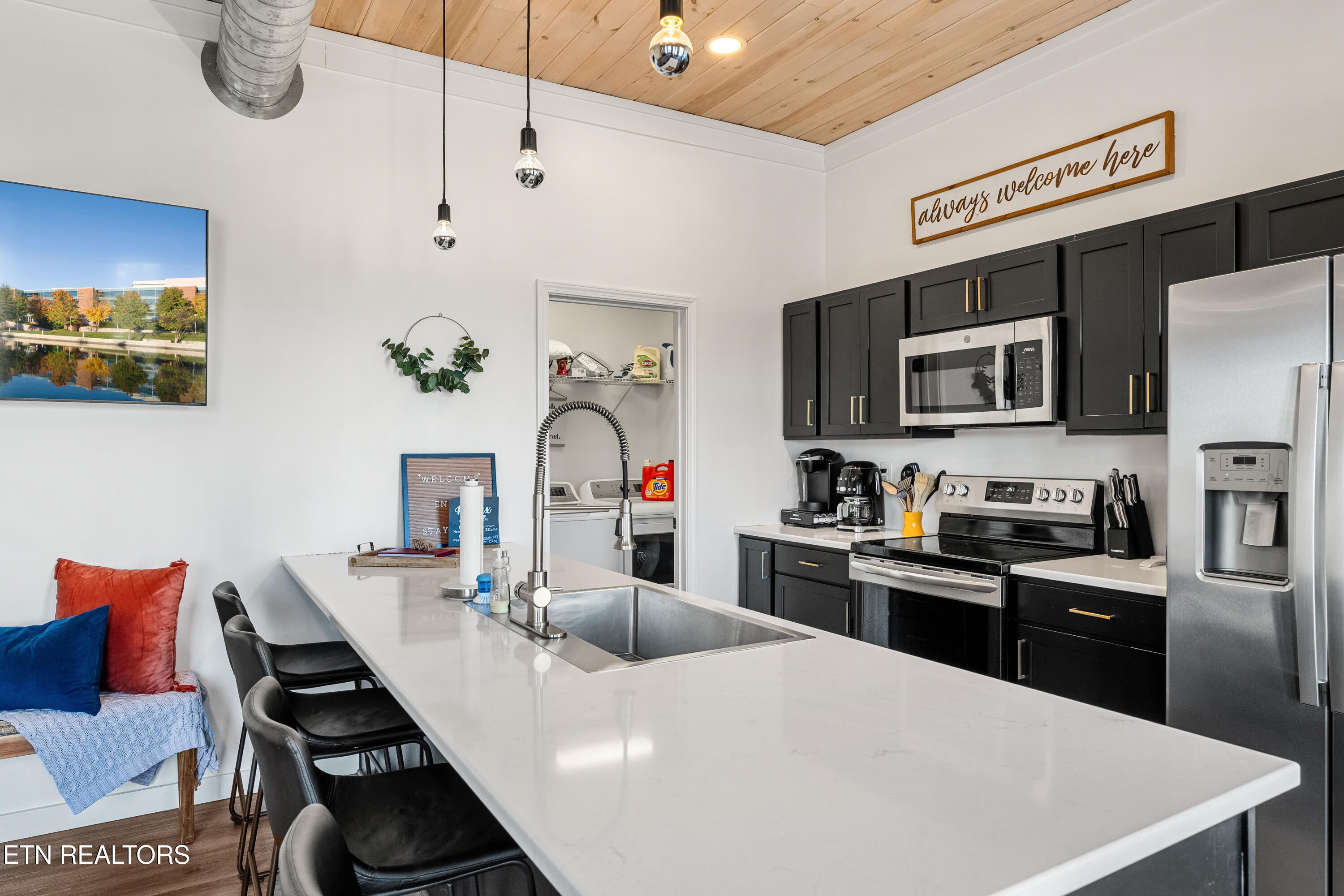 118 Court Ave 5