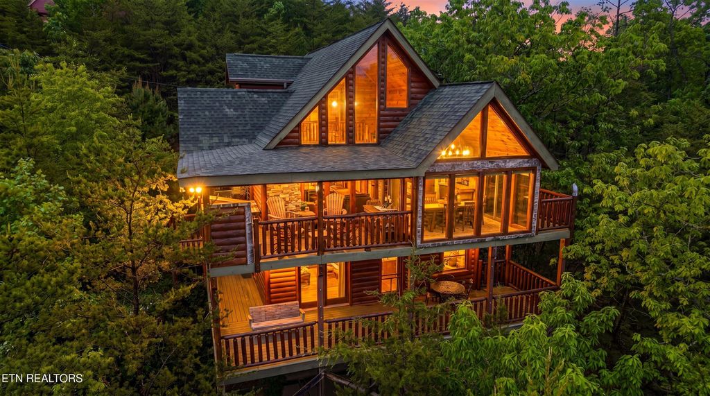 Photo of 1560 Starwood Way, Sevierville, TN 37862 (MLS # 1340379)