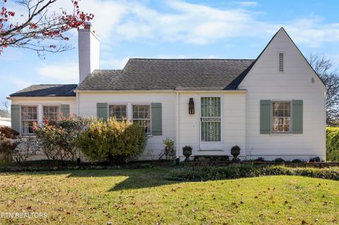 Photo of 3822 Keowee Ave, Knoxville, TN 37919 (MLS # 1325330)