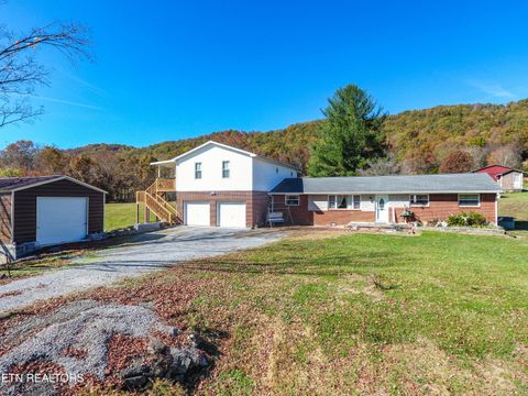 2925 Tater Valley Rd Washburn TN 37888