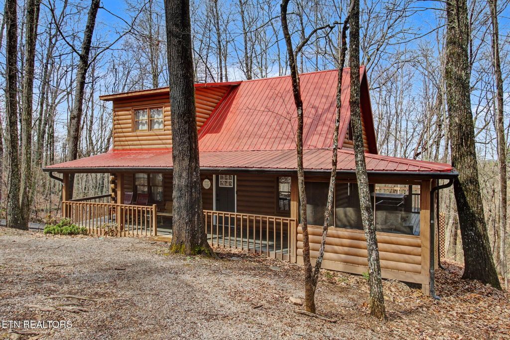 Photo of 2137 Red Bud Rd, Sevierville, TN 37876 (MLS # 1332569)