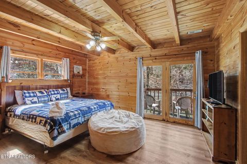 Tiny photo for 2137 Red Bud Rd, Sevierville, TN 37876 (MLS # 1332569)