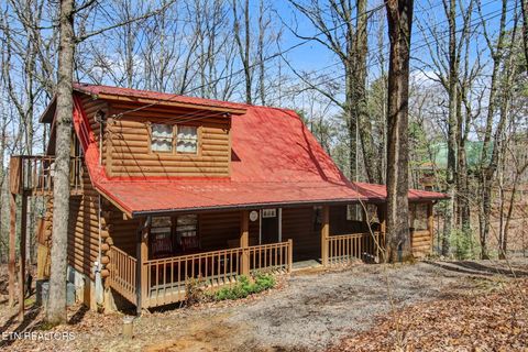 Photo of 2137 Red Bud Rd, Sevierville, TN 37876 (MLS # 1332569)