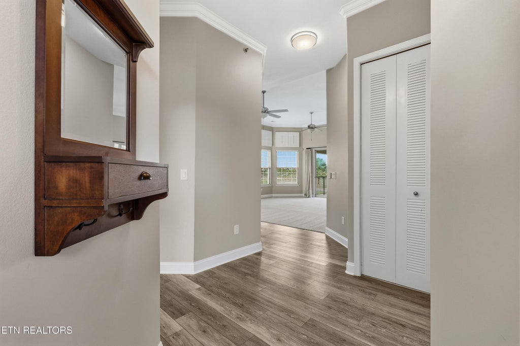 Photo of 565 Rarity Bay Pkwy #APT 201, Vonore, TN 37885 (MLS # 1350254)