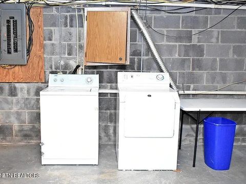 Tiny photo for 105 Nelson St, Harrogate, TN 37752 (MLS # 1347208)