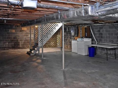 Tiny photo for 105 Nelson St, Harrogate, TN 37752 (MLS # 1347208)