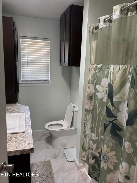 Tiny photo for 105 Nelson St, Harrogate, TN 37752 (MLS # 1347208)