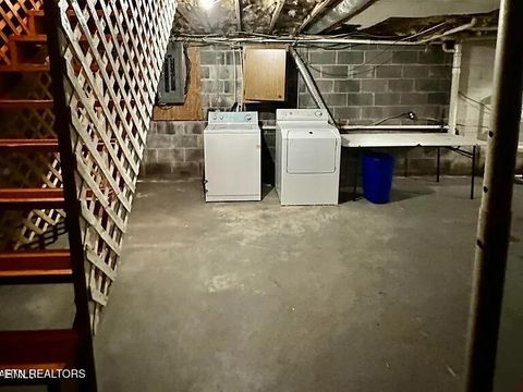 Tiny photo for 105 Nelson St, Harrogate, TN 37752 (MLS # 1347208)