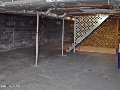 Tiny photo for 105 Nelson St, Harrogate, TN 37752 (MLS # 1347208)