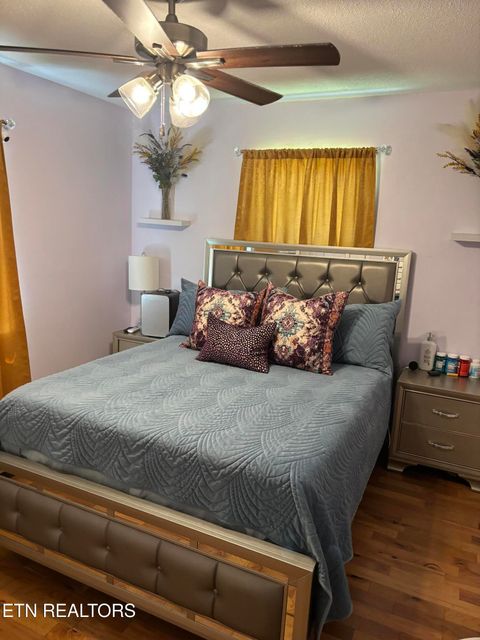 Tiny photo for 105 Nelson St, Harrogate, TN 37752 (MLS # 1347208)