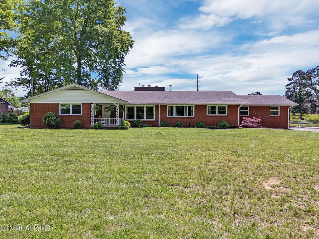 Photo of 1720 Nobel St, Alcoa, TN 37701 (MLS # 1302585)