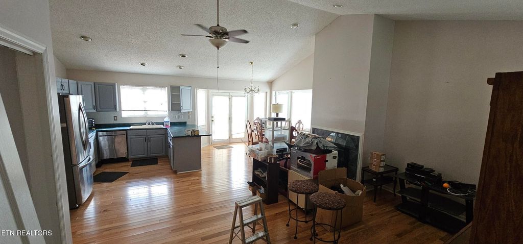 Photo of 549 Pebble Creek Rd, Knoxville, TN 37918 (MLS # 1324474)