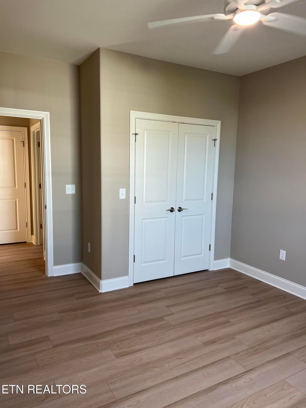 Photo of 149 Honeysuckle Drive, Lenoir City, TN 37771 (MLS # 1326813)